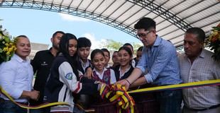 Pitalito inaugura colegio y laboratorio con inversión de $13.6 mil millones