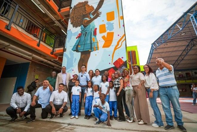 MinEducación entrega 14 aulas nuevas en la I.E. Cristóbal Colón