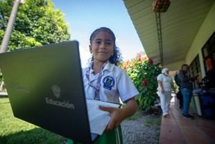 Inversión de $13.000 millones mejora tecnología en escuelas del Meta
