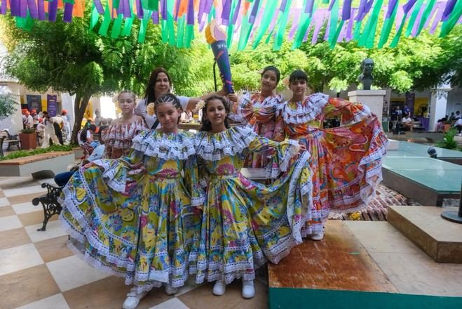 Estudiantes de cuatro regiones ganan en las Olimpiadas STEM+ Colombia 2025