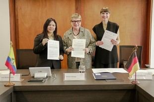 Colombia y Alemania firman acuerdo para enseñar alemán en colegios públicos