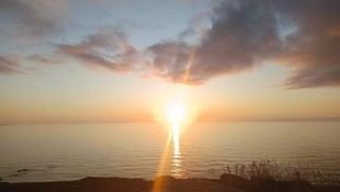 Celebración del último atardecer de Europa continental en la Costa da Morte