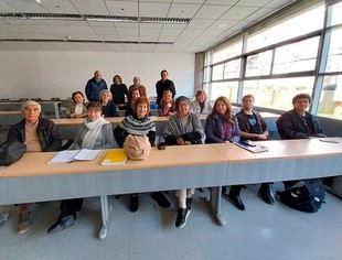 Adultos mayores se integran a clases universitarias junto a jóvenes