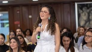 Karina Díaz establece la Beca Manglar para impulsar el futuro educativo