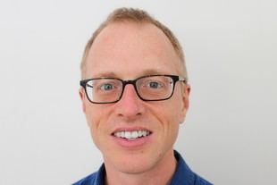 Brian Hedden asume como co-decano asociado de Responsabilidades Sociales y Éticas en Computación en MIT