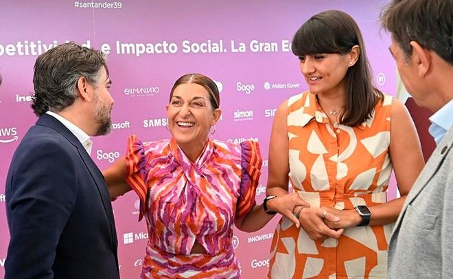Buruaga destaca la ventaja de Cantabria en innovación y desarrollo tecnológico