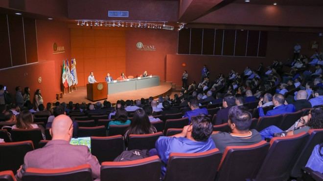 Texas abre oportunidades para empresas mexicanas en Café UANL