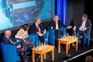 Debate sobre la cultura de la cancelación en el evento de la serie Sheldonian