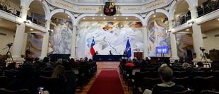 Candidatos a Rectoría de la Universidad de Chile debaten antes del balotaje