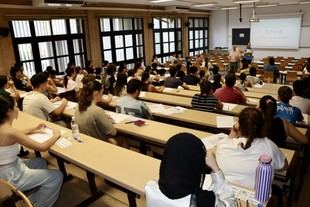 Cerca de mil alumnos se presentan a la PAU Extraordinaria en Andalucía