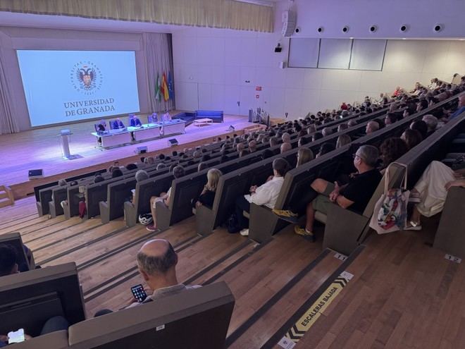Celebración del Día del PTGAS en la Universidad de Granada