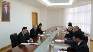 Turkmenistán y China inician colaboración en inteligencia artificial y ciudades inteligentes