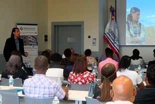 Santiago Tejedor concluye su ciclo de conferencias sobre comunicación digital en República Dominicana