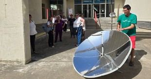 Taller innovador de cocina solar en la UHU para mujeres en riesgo de exclusión social
