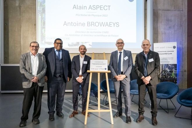 Colaboración para desarrollar computadoras cuánticas del futuro en Francia