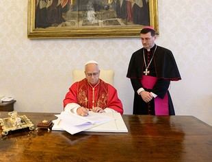 Cardenal Chomali y Christopher Olah abogan por un enfoque ético en la inteligencia artificial