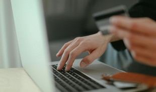 Consejos para evitar compras impulsivas en el Día Mundial del Shopping