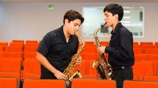 Saxofonistas de 14 años triunfan en concurso nacional y buscan más retos
