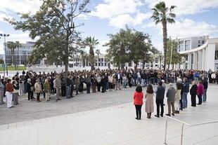 Concentración en la UJI contra la violencia machista tras un nuevo asesinato