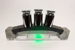 Desarrollan en MIT un concreto que funciona como batería con diez veces más capacidad de almacenamiento energético