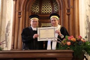 Aldo Cazzullo recibe la laurea honoris causa en 'Istituzioni, Politica e Società' de la Universidad de Pisa