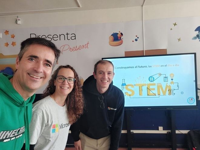 Microsoft, desde su iniciativa 'Construyamos el Futuro', promueve vocaciones STEM entre casi 5.000 estudiantes en España