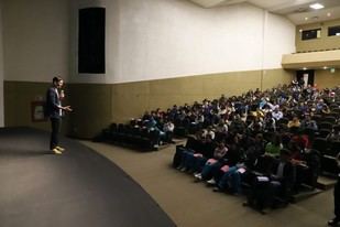 Pavel Lau impulsa el liderazgo en estudiantes universitarios