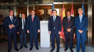 La UNED conmemora el legado de Adolfo Suárez con un curso de verano y programas especiales en radio y televisión