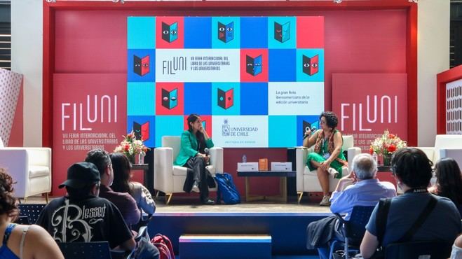 Daniela Catrileo presenta su antología poética en la Biblioteca UCHILE