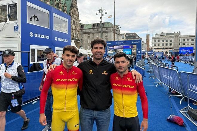 Cantero y Mantecón destacan en la Serie Mundial de Triatlón en Hamburgo