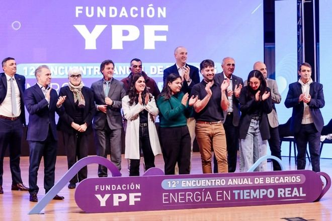 López Armengol participa en el Encuentro Anual de Becarios de YPF