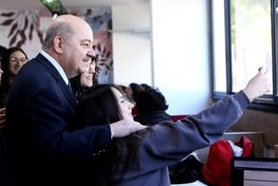 Tauber presenta nuevas instalaciones en la Facultad de Psicología