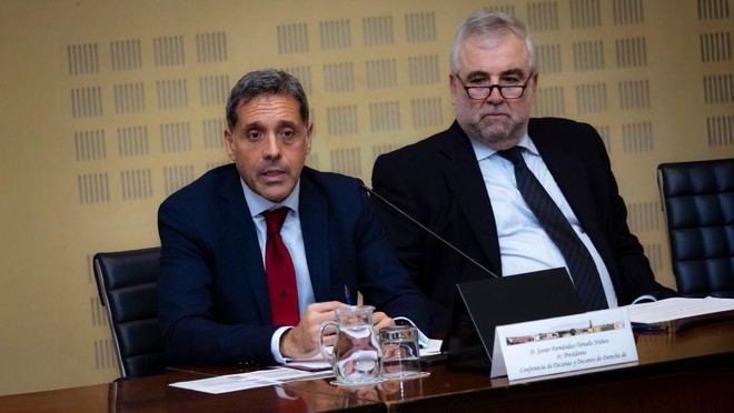 Decanos de Derecho en España piden pruebas presenciales para acceder a la abogacía