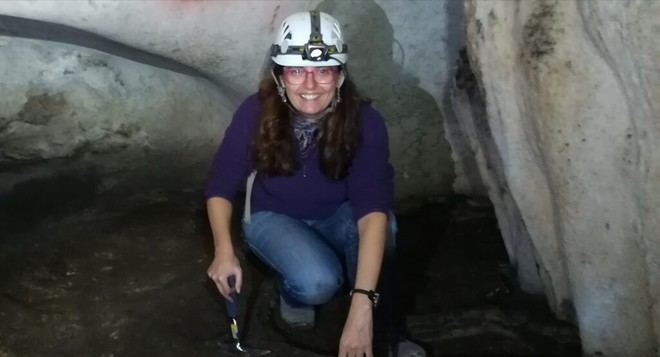 Neandertales y su impacto en la formación de un mineral raro en la Cueva del Ángel