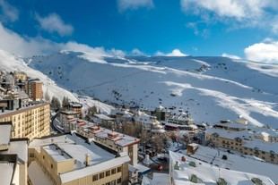 Destinos de esquí en Europa con precios asequibles según KAYAK