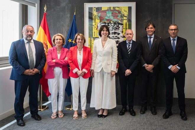 Diana Morant se reúne con la presidenta de CRUE tras la renovación de su Junta Rectora