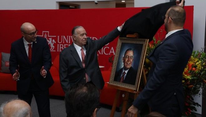 IBERO inaugura la Sala de Acuerdos en honor a Valentín Diez Morodo