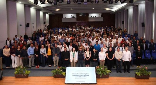Conferencia en la UNACH sobre el Sistema Nacional de Investigadores