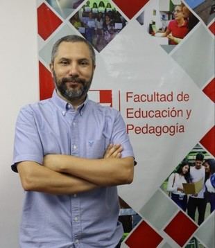 Docente colombiano recibe Mención de Honor por su labor educativa