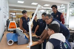 Docentes de Institutos de Excelencia reciben capacitación gratuita en herramientas digitales para innovación