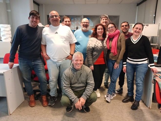 Docentes de Santa Fe participan en capacitación del INET sobre tecnología