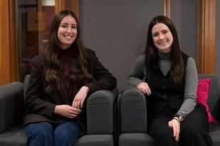 Exalumnas de la CEU UCH comparten su éxito en oposiciones a Judicatura