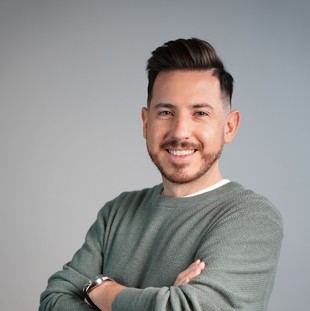 Charly Londono: el coach que transforma la enseñanza del inglés para hispanohablantes
