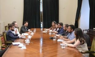 Boric lidera reunión para impulsar acceso a salas cuna en Chile