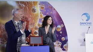 Díaz Ayuso anuncia 40 millones para el hub de ciencia de Danone en Tres Cantos