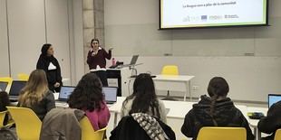 Mestres de l'escola Bellavista comparteixen experiències sobre l'aula d'acollida