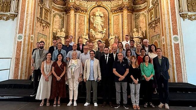 Visita del equipo de la Universidad de Barcelona a Cervera por su 575.º aniversario
