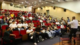 Cátedra de Economía del Caribe aborda desafíos de la transición energética