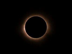 Eclipse solar total: todo lo que necesitas saber sobre el fenómeno del 12 de agosto