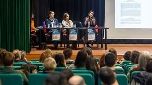 La UB se une al Consorcio de Educación de Barcelona para combatir la violencia sexual infantil en escuelas
